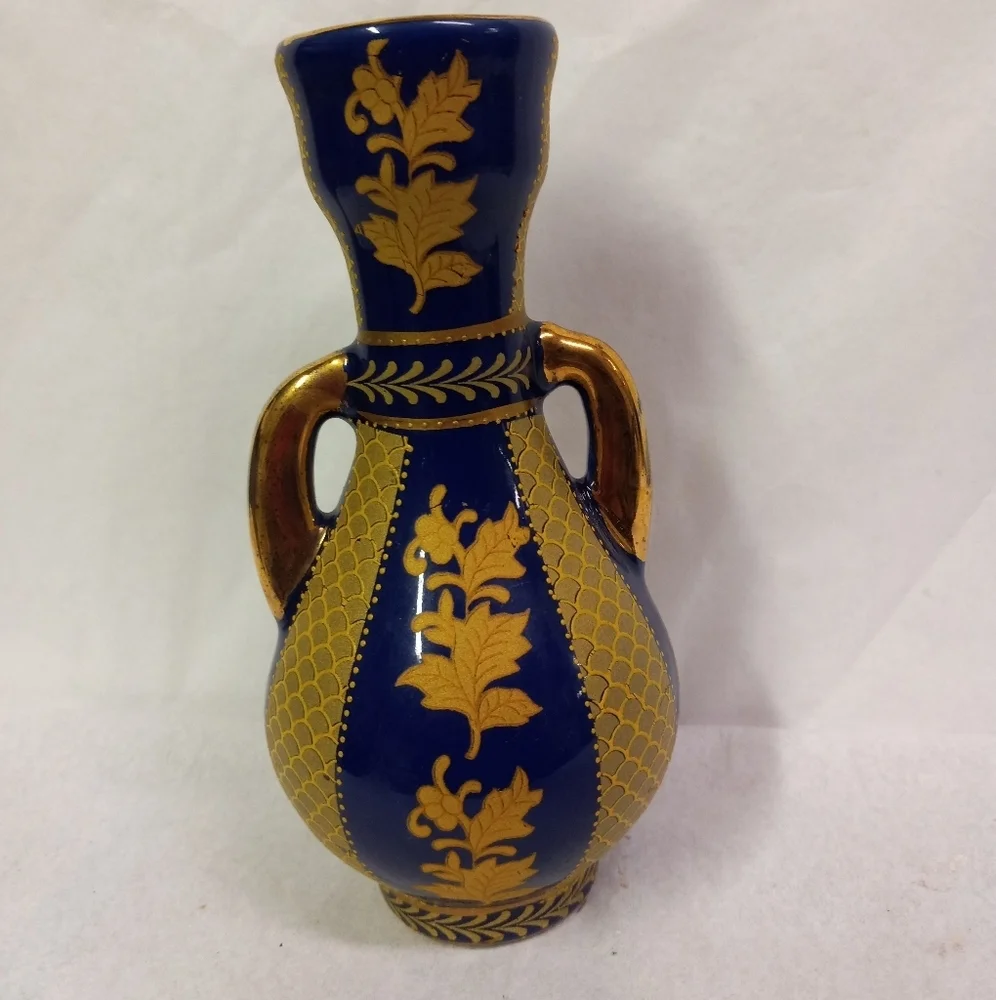 CHINESE Style Satsuma Vase Porcelian Ceramic Cobalt Blue with Gold Trimmings  6